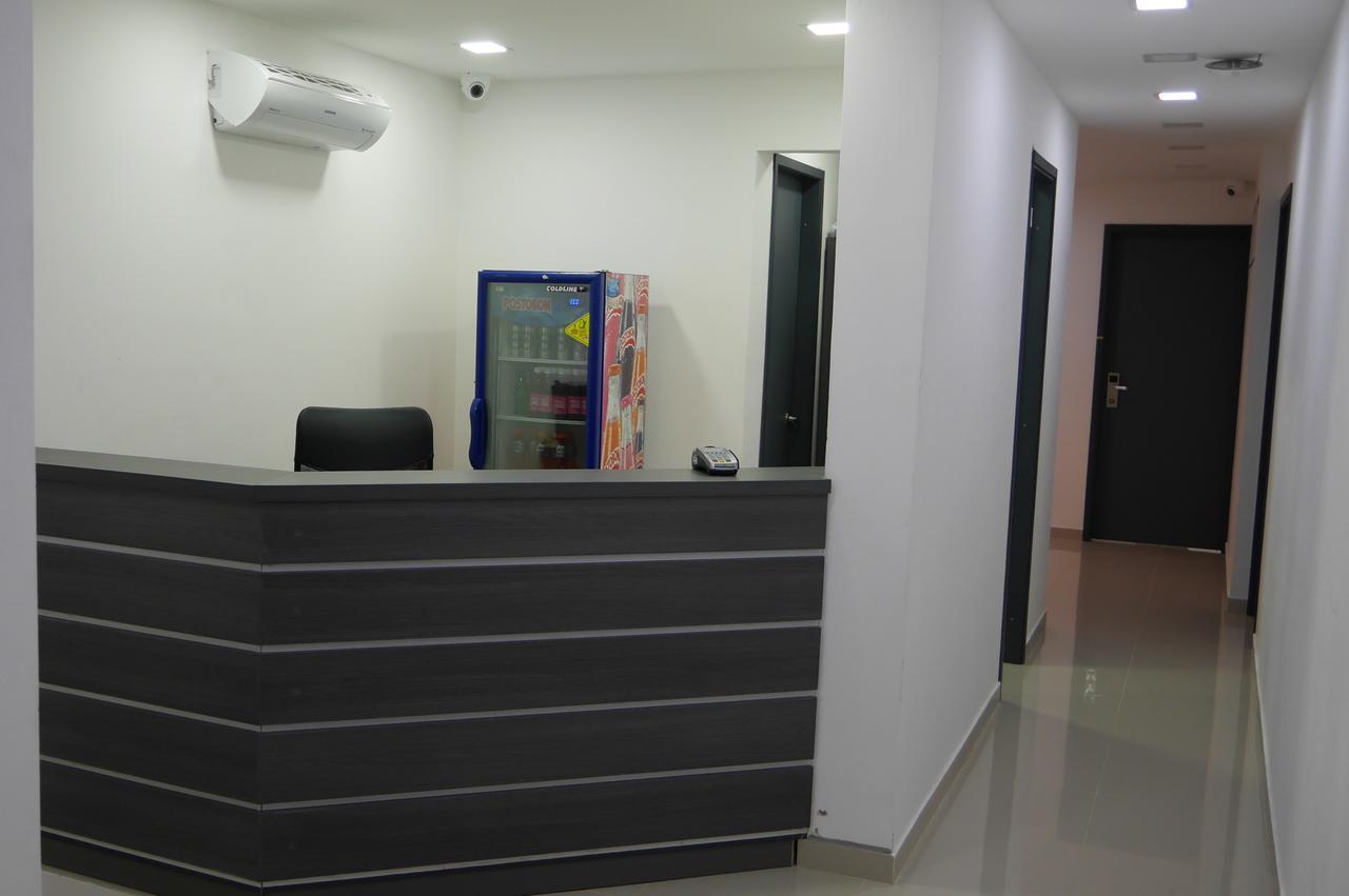 Calle 10 Express Hotel Medellin Exterior photo